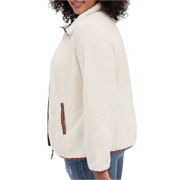 Torrid Women’s Plus Size Ivory Zip Front Faux Shearling Jacket Size 1X - Picture 2 of 9